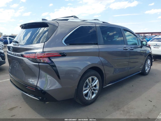 5TDZRKEC6MS041151 Toyota Sienna Limited