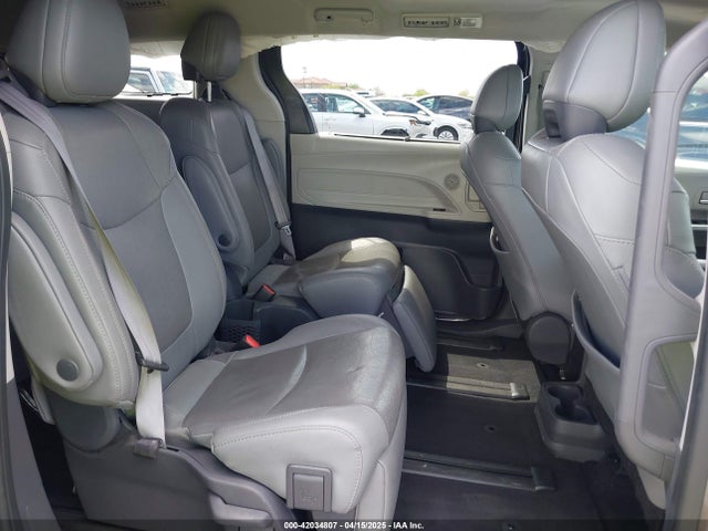 5TDZRKEC6MS041151 Toyota Sienna Limited