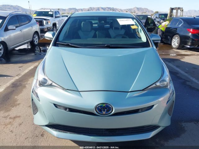 JTDKBRFUXJ3066430 Toyota Prius Two