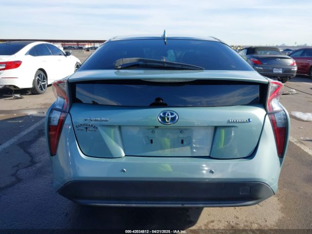 JTDKBRFUXJ3066430 Toyota Prius Two