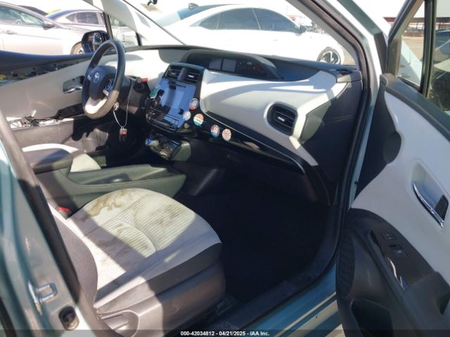 JTDKBRFUXJ3066430 Toyota Prius Two