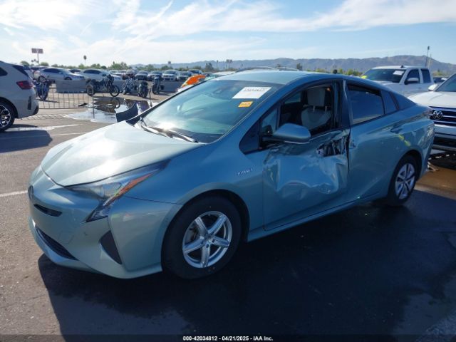 JTDKBRFUXJ3066430 Toyota Prius Two