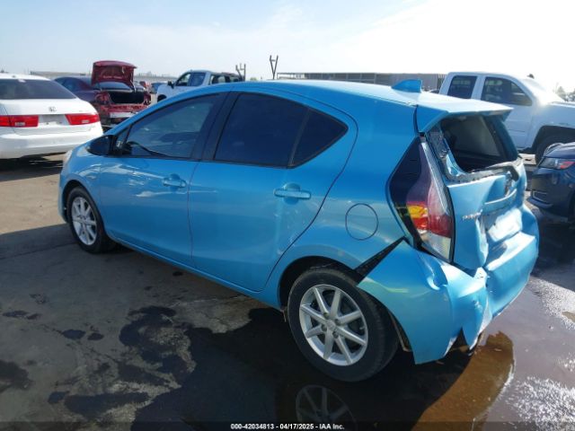 JTDKDTB30F1100821 Toyota Prius C Four