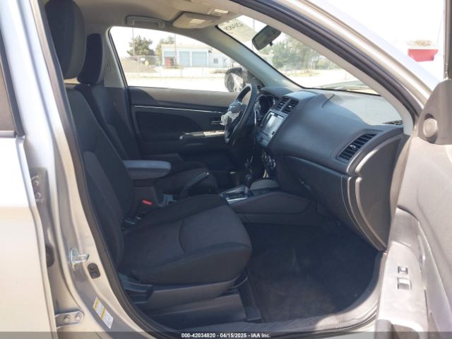 2019 MITSUBISHI OUTLANDER SPORT JA4AR3AU2KU007860 Photo 4