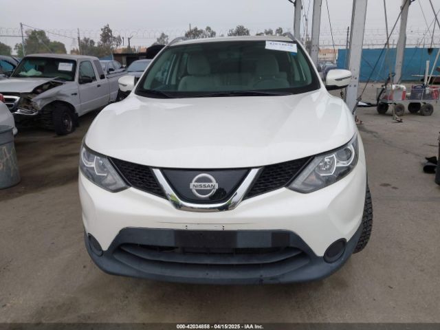 JN1BJ1CP4JW187930 Nissan Rogue Sport Sv
