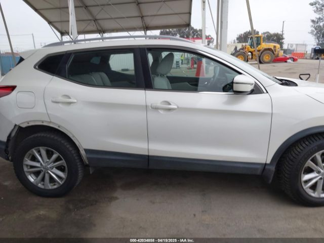 JN1BJ1CP4JW187930 Nissan Rogue Sport Sv