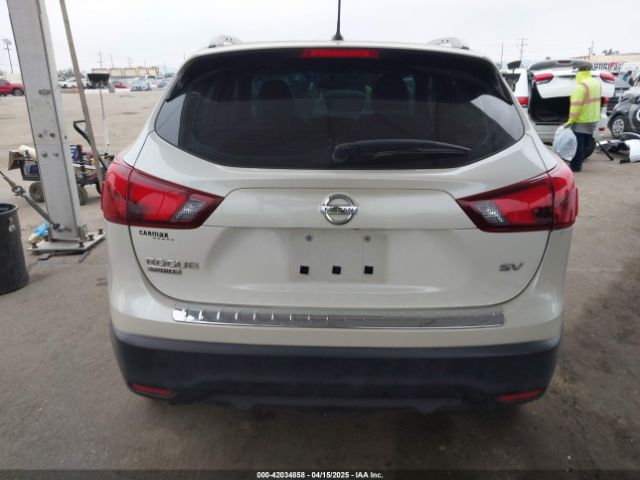 JN1BJ1CP4JW187930 Nissan Rogue Sport Sv