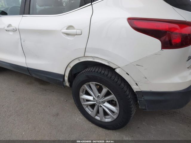 JN1BJ1CP4JW187930 Nissan Rogue Sport Sv
