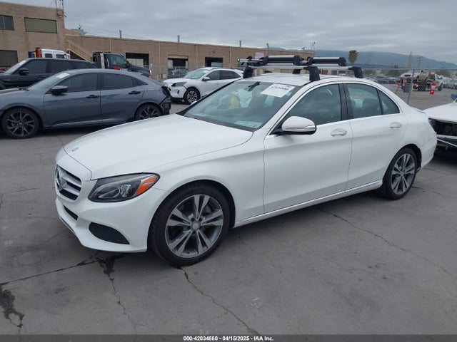 55SWF4KB2FU035579 Mercedes-Benz C 300 4matic/luxury 4matic/sport 4matic