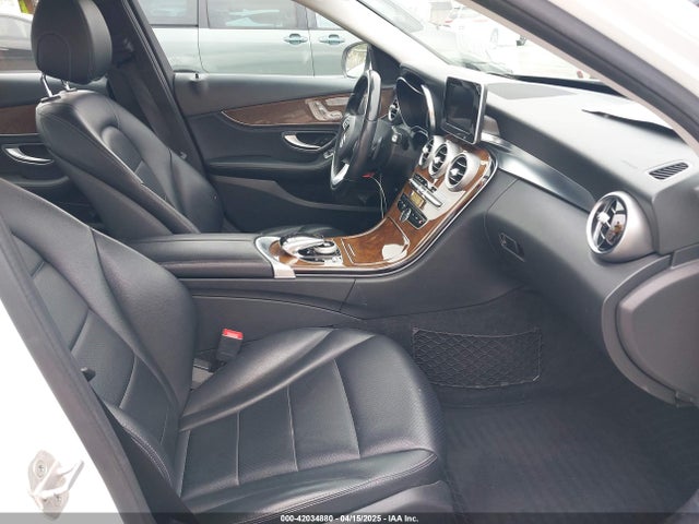 55SWF4KB2FU035579 Mercedes-Benz C 300 4matic/luxury 4matic/sport 4matic