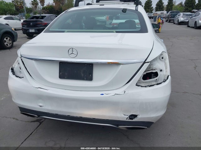 55SWF4KB2FU035579 Mercedes-Benz C 300 4matic/luxury 4matic/sport 4matic