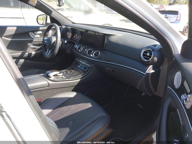 WDDZF4KBXKA592814 Mercedes-Benz E 300 4matic