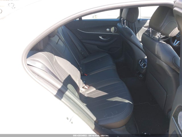 WDDZF4KBXKA592814 Mercedes-Benz E 300 4matic