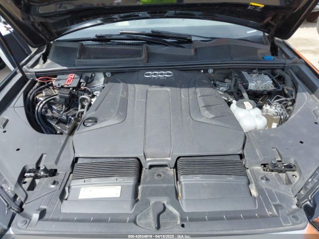 WA1LHAF71JD015269 Audi Q7 2.0t Premium