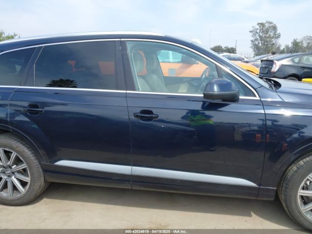 WA1LHAF71JD015269 Audi Q7 2.0t Premium