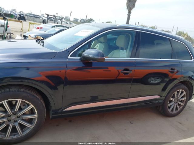WA1LHAF71JD015269 Audi Q7 2.0t Premium