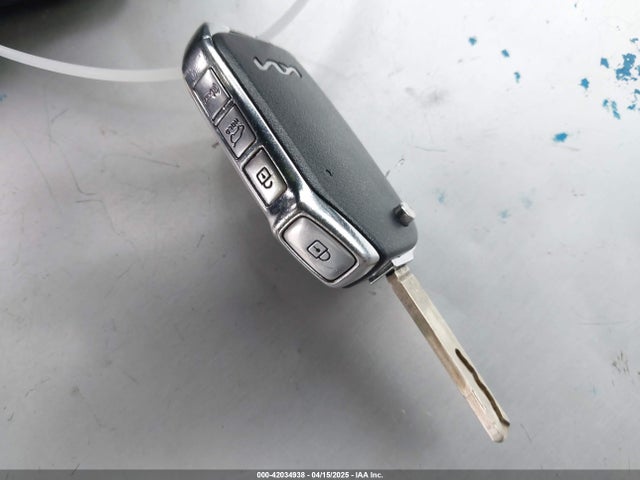 KNDJ23AU7N7837120 KIA SOUL LX