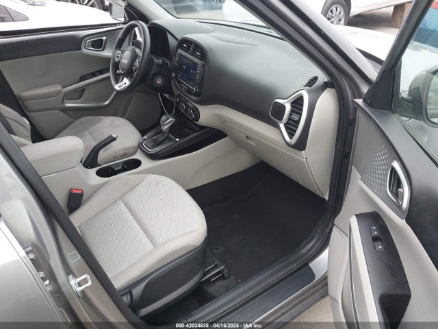 KNDJ23AU7N7837120 KIA SOUL LX