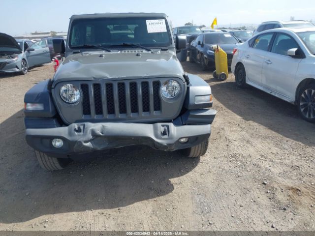 1C4HJXDN2LW261730 Jeep Wrangler Unlimited Sport S 4x4