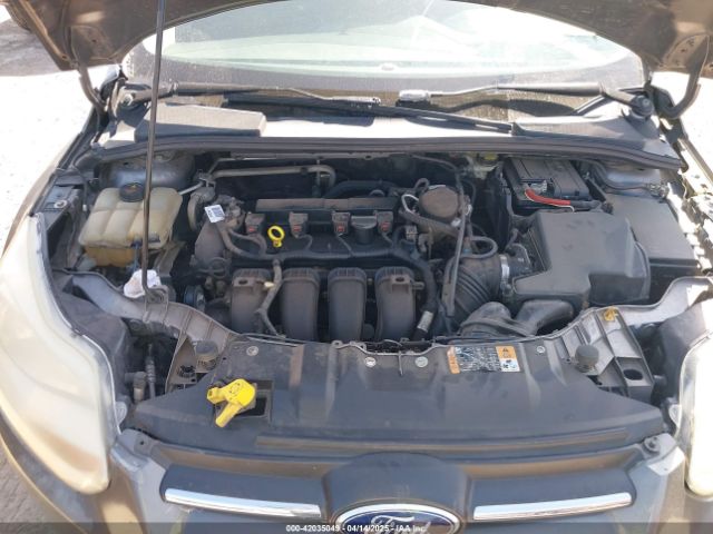 1FADP3K2XEL323626 Ford FOCUS SE