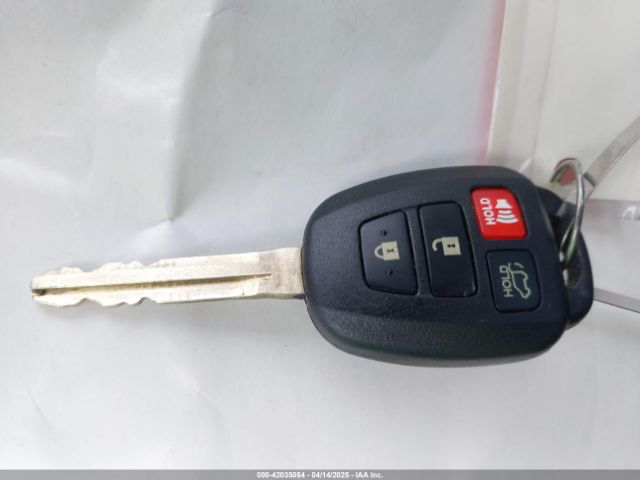 5YFBPRHE6HP614724 Toyota Corolla Le Eco