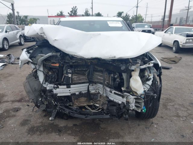 3GNKBERS8KS647477 Chevrolet lgx