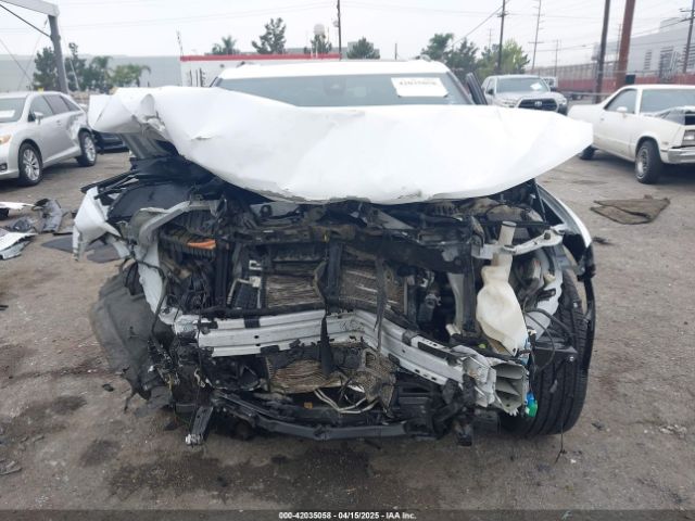 3GNKBERS8KS647477 Chevrolet lgx