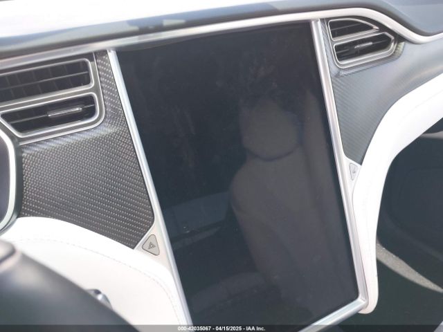 5YJXCDE23HF077126 Tesla Model X 100d/75d/90d