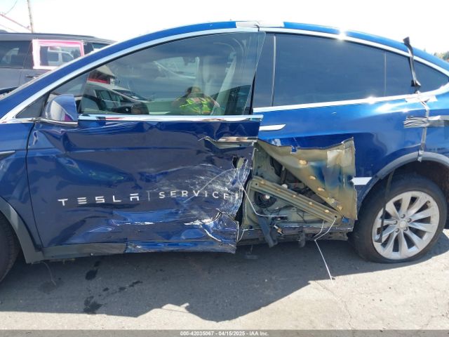 5YJXCDE23HF077126 Tesla Model X 100d/75d/90d