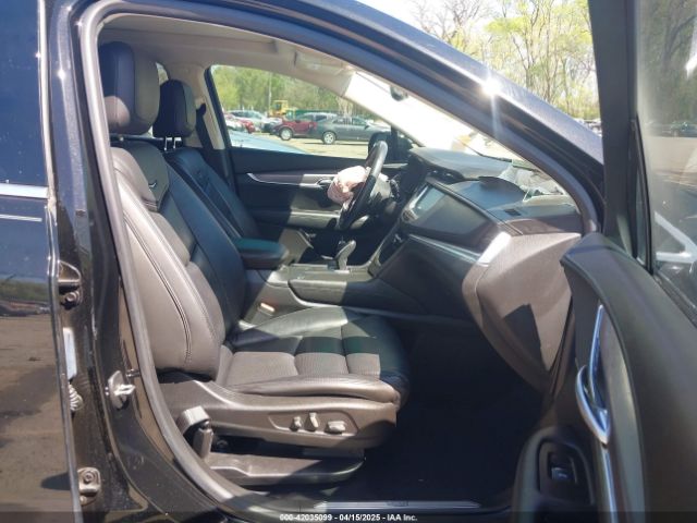 1GYKNBRS7HZ227732 Cadillac XT5 LUXURY