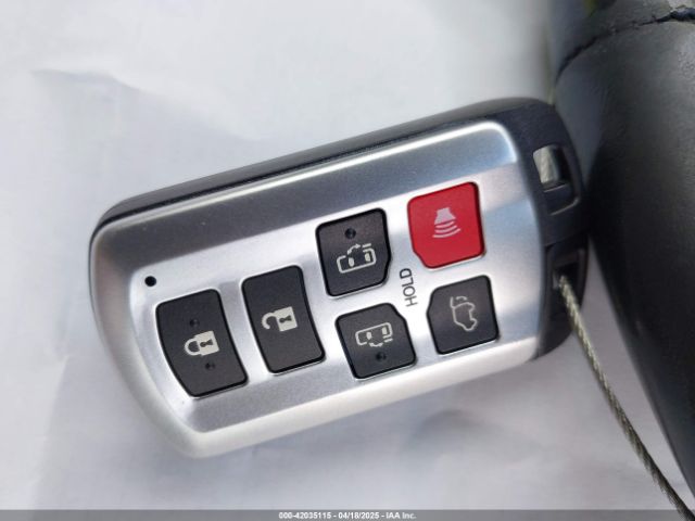 5TDYK3DC5GS763674 Toyota Sienna Limited Premium 7 Passenger