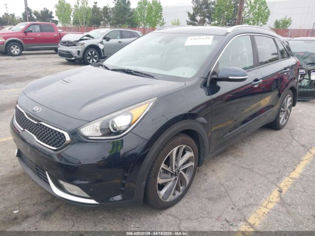 KNDCE3LC6H5048381 KIA Niro Touring