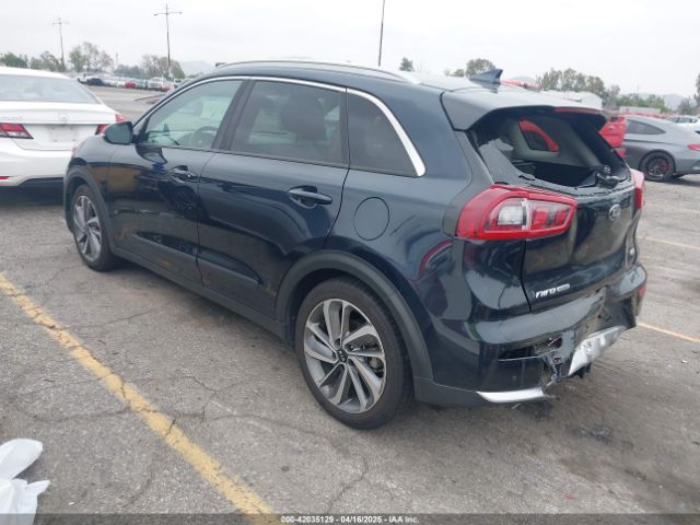 KNDCE3LC6H5048381 KIA Niro Touring
