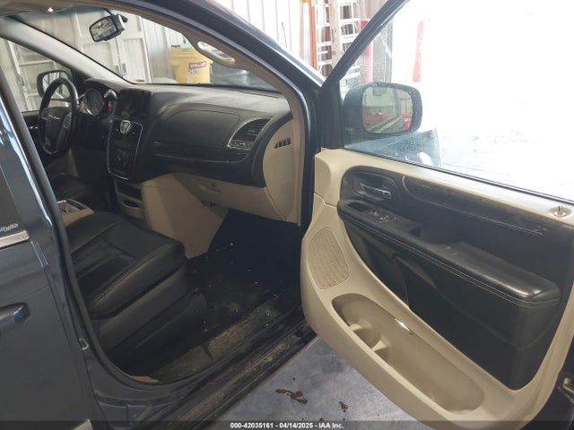 2C4RC1BG8ER132158 Chrysler Town & Country Touring