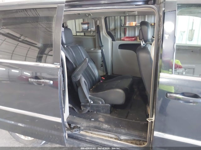 2C4RC1BG8ER132158 Chrysler Town & Country Touring