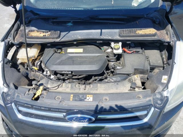 1FMCU0JX5FUB87813 Ford Escape Titanium