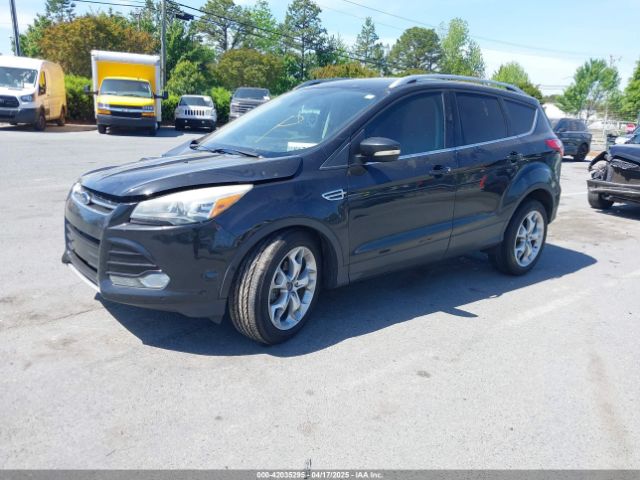 1FMCU0JX5FUB87813 Ford Escape Titanium