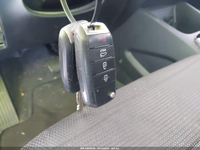 3KPFK4A74JE168739 KIA FORTE LX