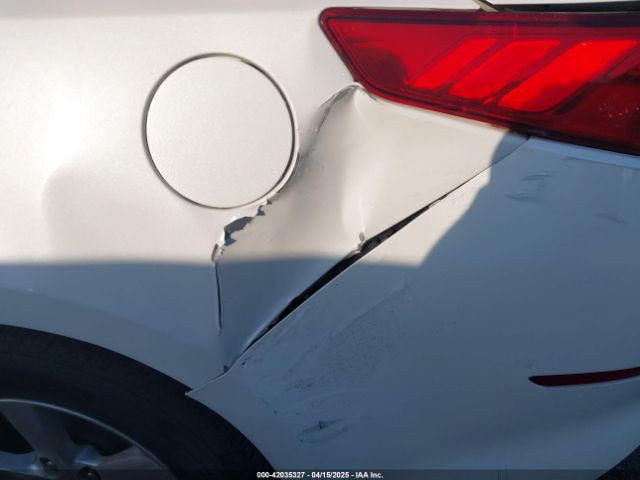 KNAGM4A71F5631449 KIA Optima Lx