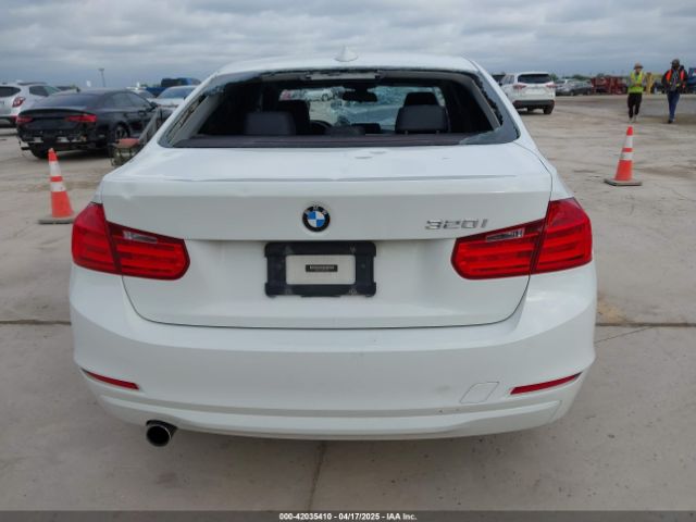 WBA3B1C50FK139723 BMW 320i
