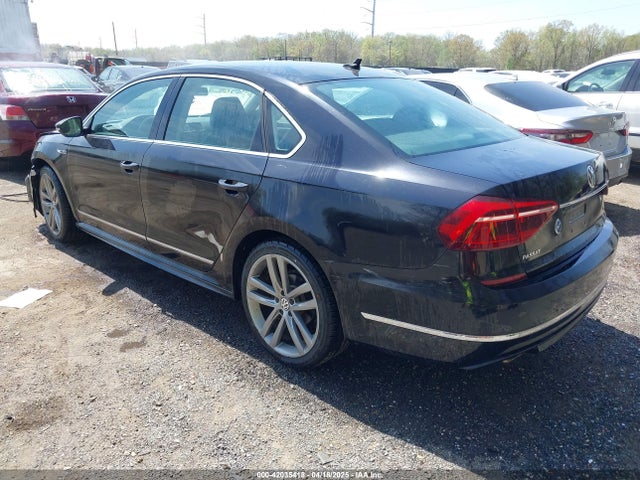 1VWDT7A35HC057621 Volkswagen Passat 1.8t R-line