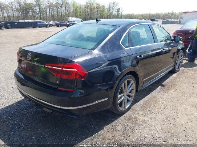 1VWDT7A35HC057621 Volkswagen Passat 1.8t R-line