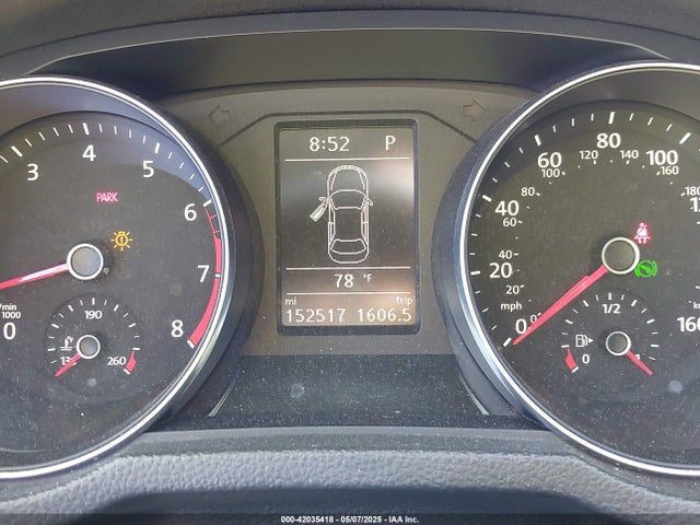 1VWDT7A35HC057621 Volkswagen Passat 1.8t R-line