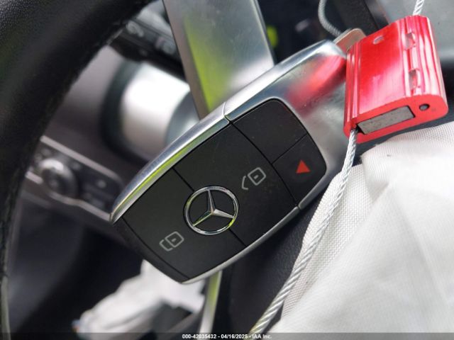 2022 MERCEDES-BENZ GLB 250 W1N4M4HB7NW184451 Photo 10