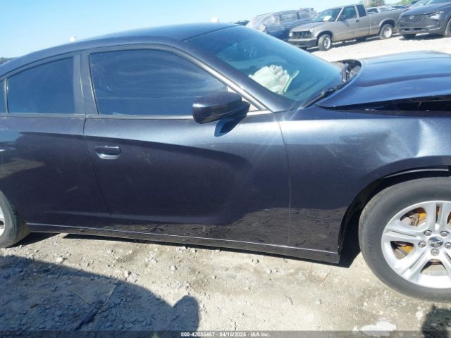 2C3CDXBGXKH653295 Dodge Charger Sxt Rwd