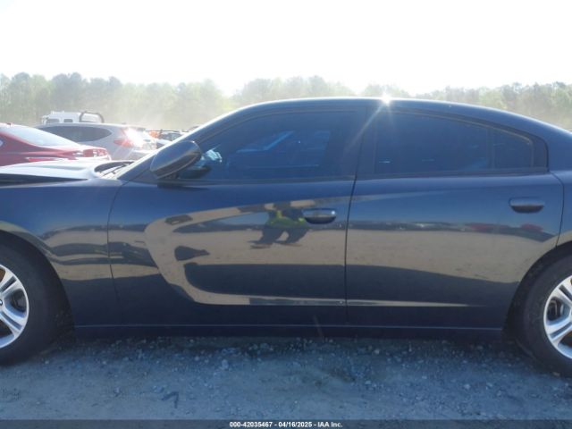 2C3CDXBGXKH653295 Dodge Charger Sxt Rwd
