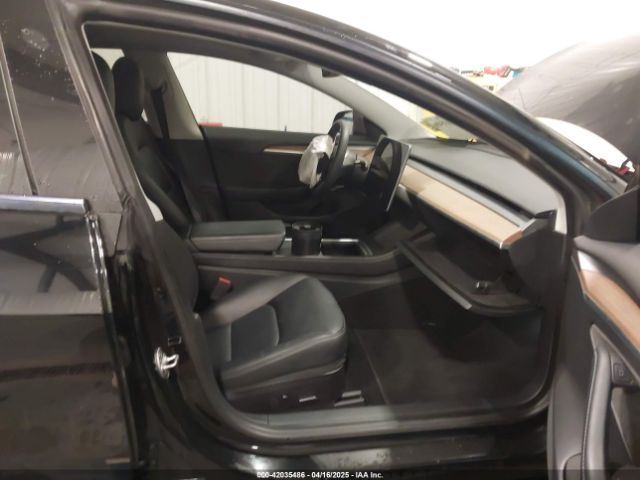 5YJ3E1EB1NF327661 Tesla Model 3 Long Range Dual Motor All-wheel Drive