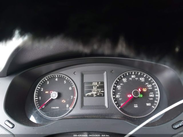 3VWD17AJ5EM276707 Volkswagen 2014