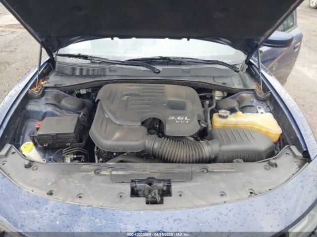 2C3CDXHG5FH878642 Dodge Charger Sxt