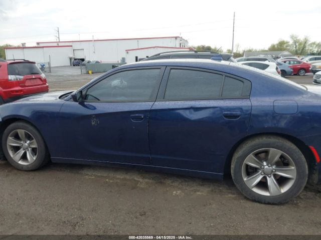 2C3CDXHG5FH878642 Dodge Charger Sxt